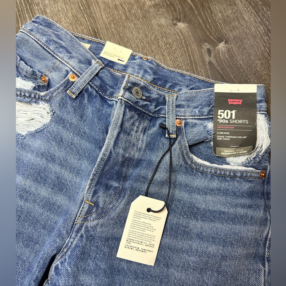 NWT Levi’s Premium 501 90’s Shorts